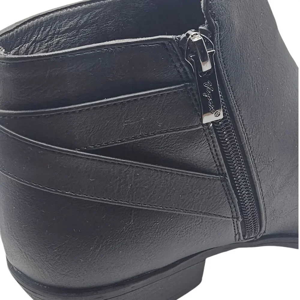 Vepose Black 911 Classic Ankle Boot with Zipper and Low Heel
